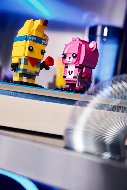 LEGO BrickHeadz Abenteuer-Schali und Kuschelbeauftragte - 40760