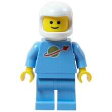 LEGO Classic Space Minifigur Eigenkreation Astronaut Hellblau