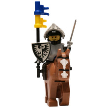 LEGO® Castle Minifigur Falkenritter Männlich mit Pferd - adp103